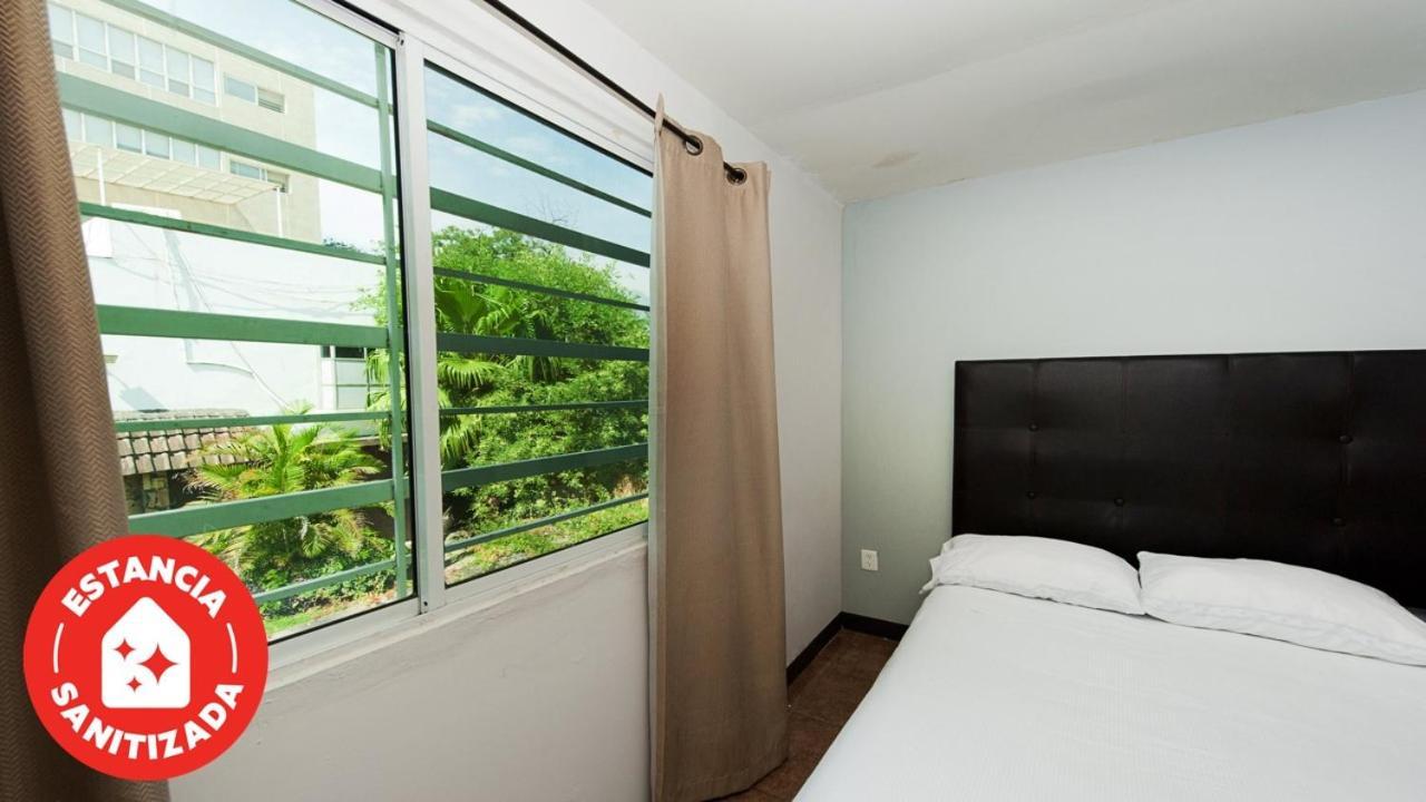 Econosuites Monterrey Exterior photo