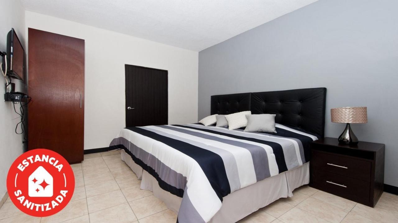 Econosuites Monterrey Exterior photo