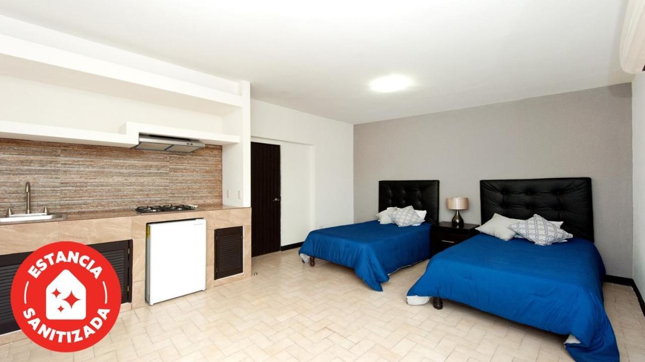 Econosuites Monterrey Exterior photo